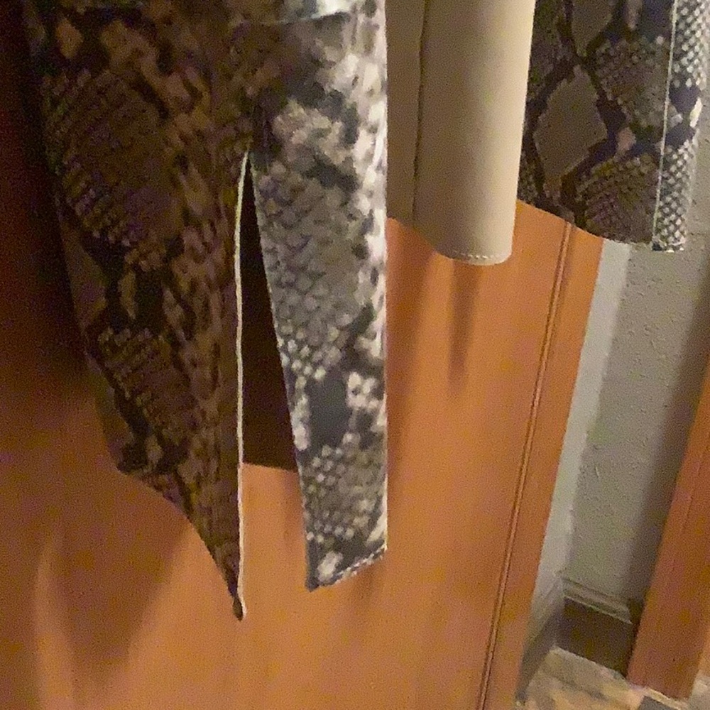 Premise Woman faux suede reptile print jacket - Picture 5 of 5